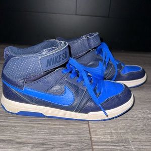 Nike SB Mogan mid rise royal blue shoes